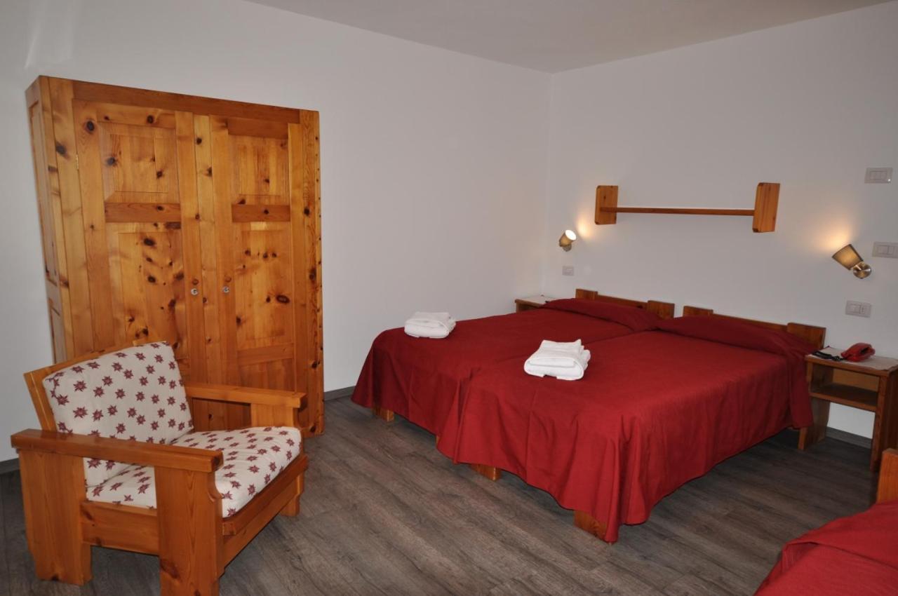 Meuble Albergo Dante Bormio Eksteriør billede