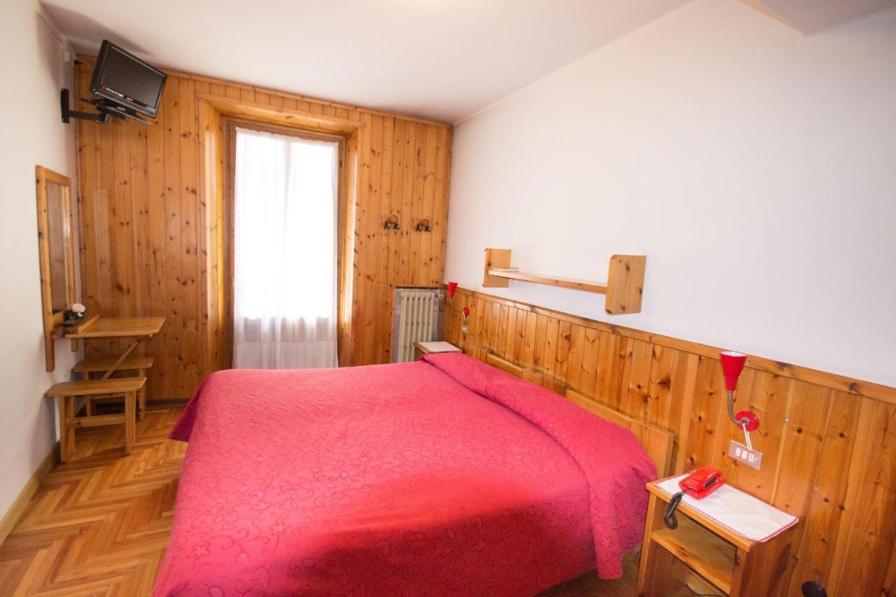 Meuble Albergo Dante Bormio Eksteriør billede