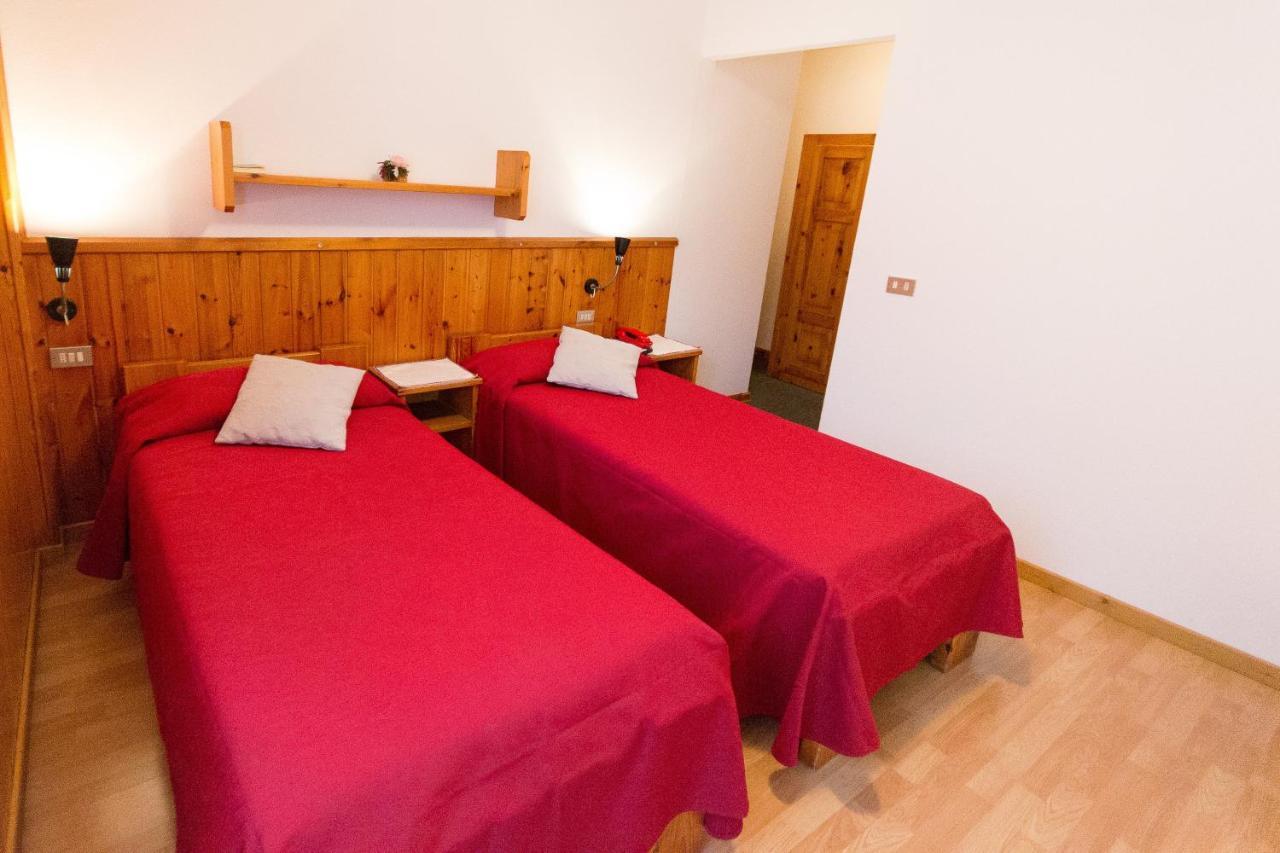 Meuble Albergo Dante Bormio Eksteriør billede